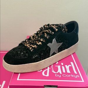 Corkys Women's Black and Silver Star Sneakers